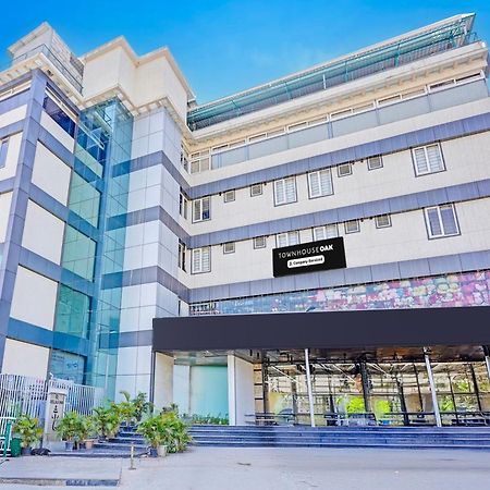 Super Townhouse Oak Electronic City Formerly Hotel Trubell Kammasandra Εξωτερικό φωτογραφία