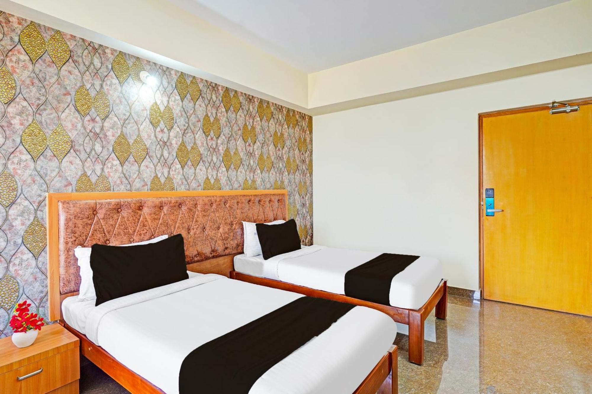 Super Townhouse Oak Electronic City Formerly Hotel Trubell Kammasandra Εξωτερικό φωτογραφία