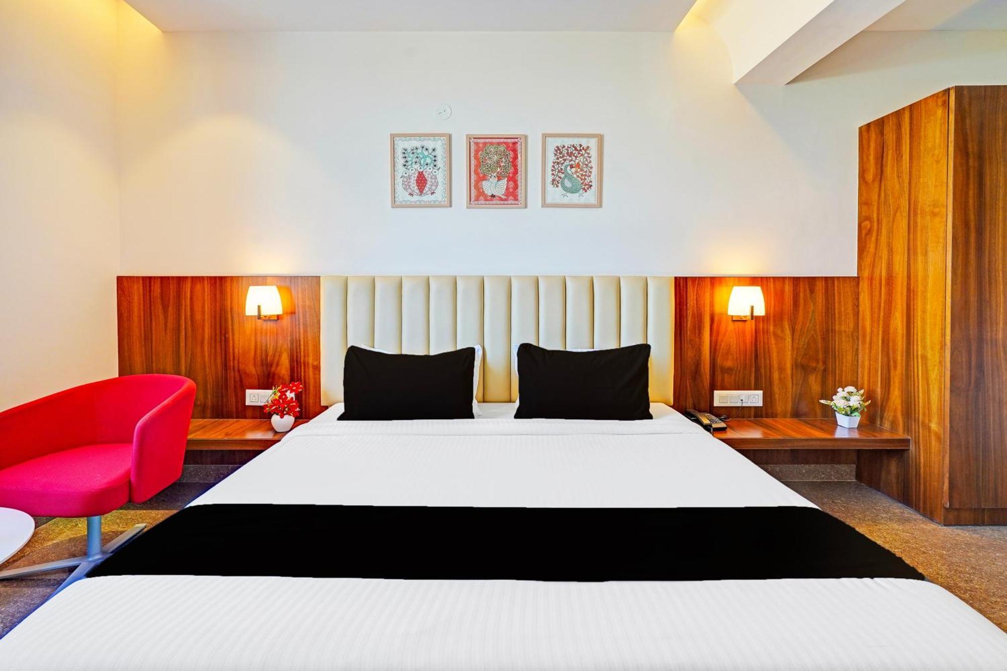 Super Townhouse Oak Electronic City Formerly Hotel Trubell Kammasandra Εξωτερικό φωτογραφία
