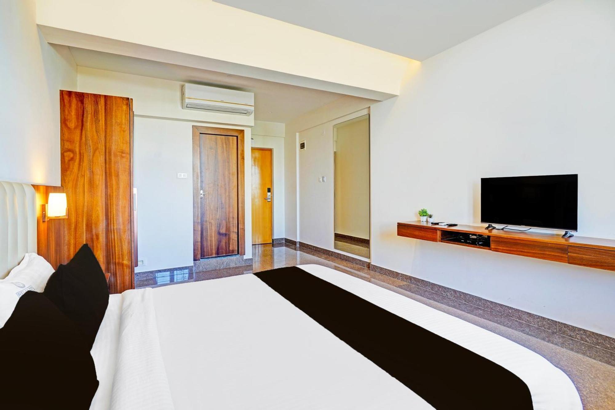 Super Townhouse Oak Electronic City Formerly Hotel Trubell Kammasandra Εξωτερικό φωτογραφία