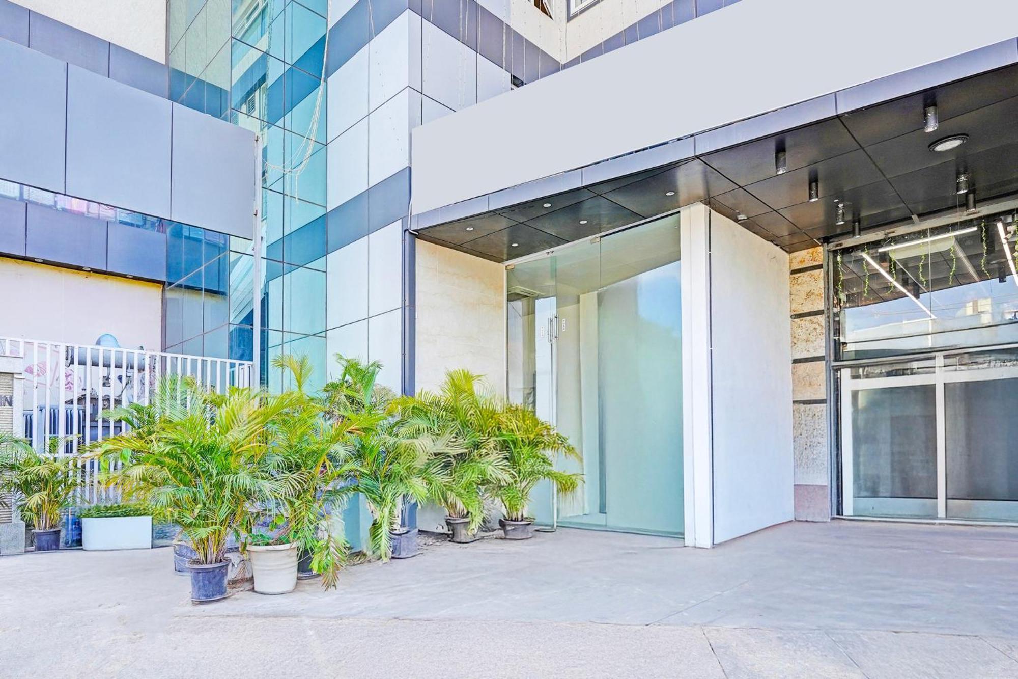 Super Townhouse Oak Electronic City Formerly Hotel Trubell Kammasandra Εξωτερικό φωτογραφία